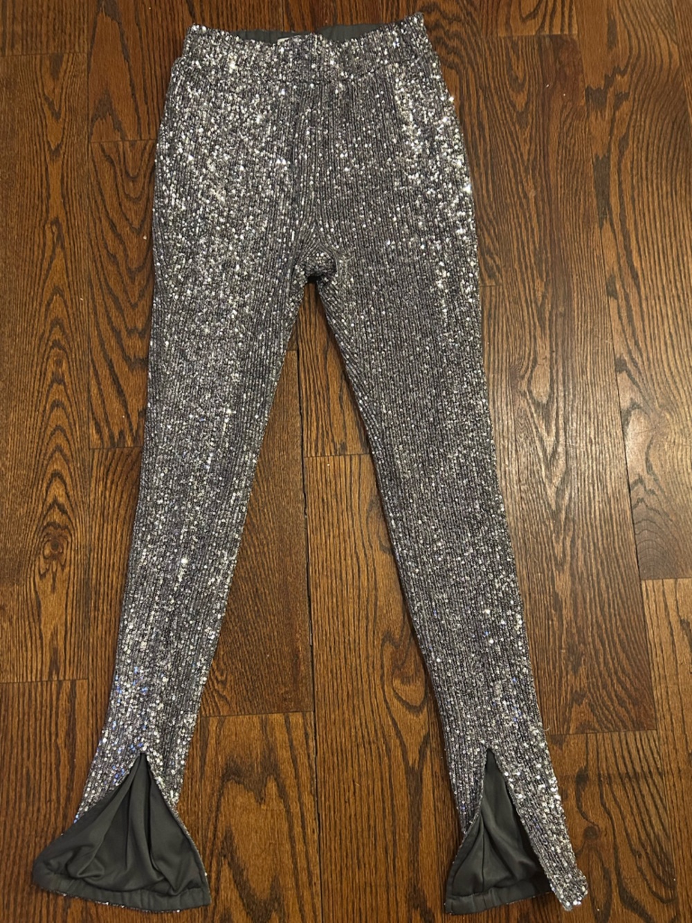 4th & Reckless Annette Silver Sequin leggings - size Small